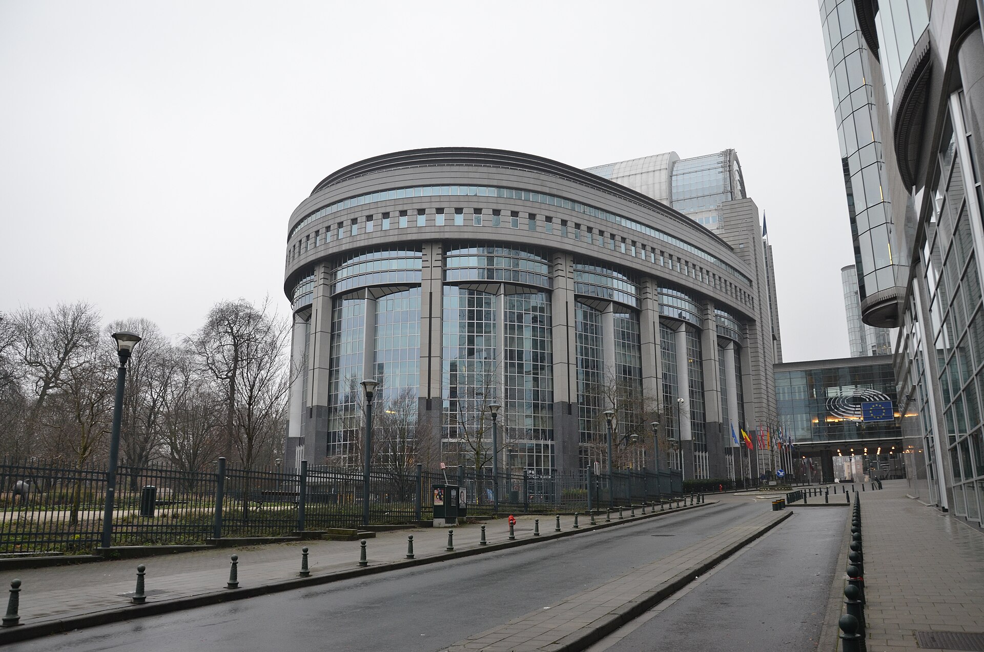 DORA Compliance Checklist for EU Financial Firms — editorial photograph
